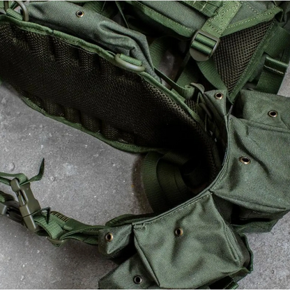 Soviet and Russian webbing system, Spetsnaz Tactical Vest "Smersh M1" with molle pouches for AK mags, olive. Metro, Six siege and Tarkov.