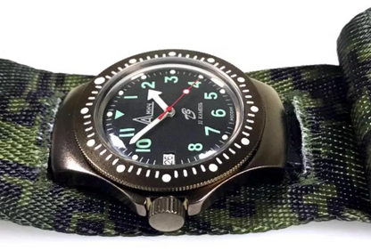 Vintage Russian army tactical watch 6E4-1, from the Ratnik VKBO set, in perfect condition.