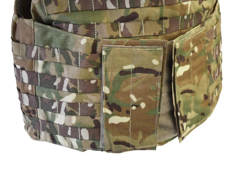 British army Osprey Mk4 Plate Carrier Set, body armor, multicam camo.